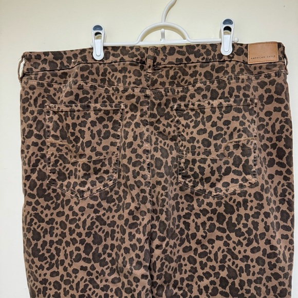 Women’s American Eagle Cheetah Print High Waist Regular Straight Jeans Size 22 - Picture 12 of 16